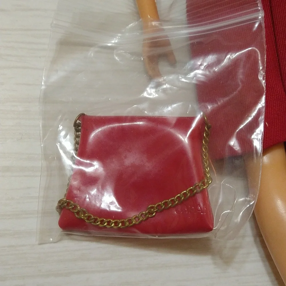 Vintage 1965 Ideal Tammy Walking Her Pet Plaid Top With Charm & Red Pak Skirt - Picture 9 of 10